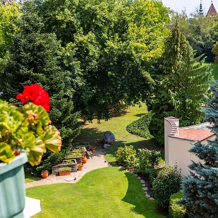 Hotel im Park-2